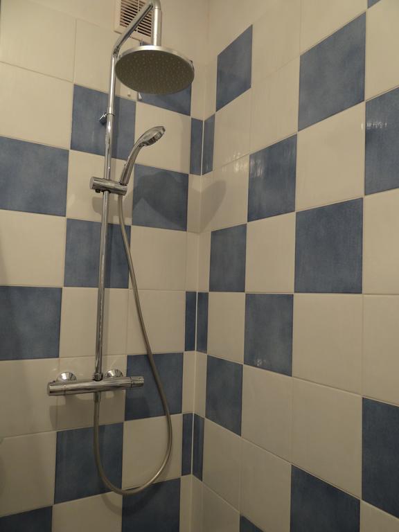 Guest House Dasos Kynthos Woluwe-Saint-Lambert Номер фото